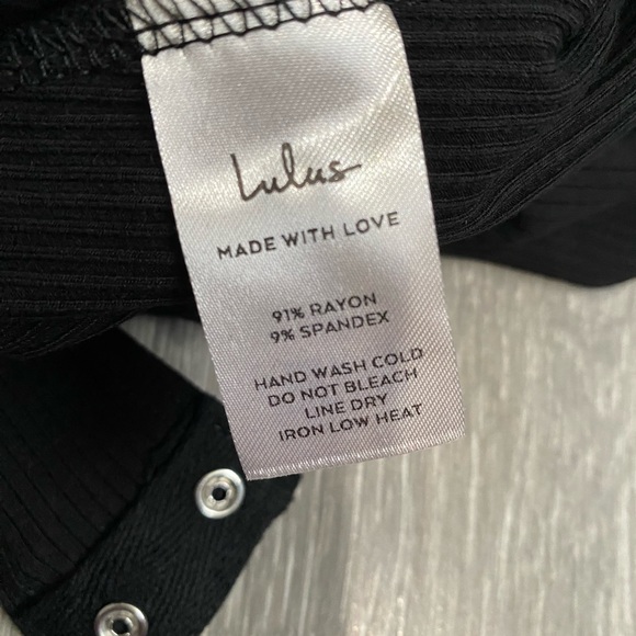 🖤NWT Lulus Black Ribbed One-Shoulder Asymmetrical Bodysuit🖤 Size Small - Picture 7 of 13
